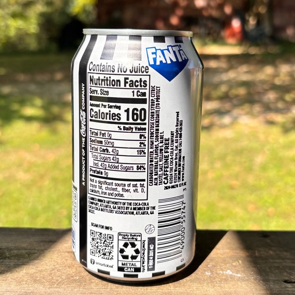 Set of 4 Collectors Can New Unopened Cans of Fanta Beetlejuice Hunted Apple - Picture 3 of 5